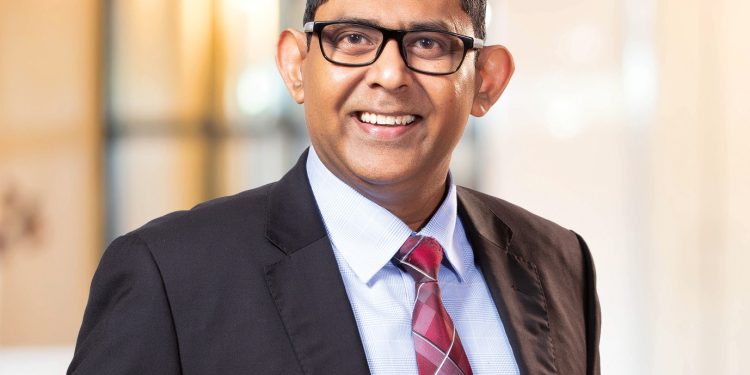 දමිත් පල්ලෙවත්ත මහතා HNB මුල් පුටුවට