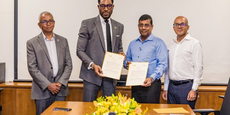 MAS, ඇඟලුම් ක්ෂේත්රයේ නියුතු කාන්තාවන්ගේ සෞඛ්යය හා යහපැවැත්ම ඉහළ නැංවීම සඳහා UNFPA සමඟ එක් වෙයි