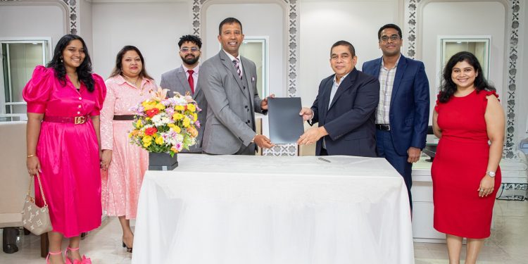 රාජා ජුවලර්ස් සහ පින්තැන්න Oud සමාගම නවෝත්පාදනයන් වෙනුවෙන් හවුල්කාරීත්වයක් ආරම්භ කරයි