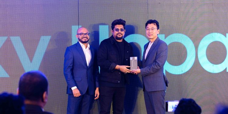 නවතම Samsung Galaxy S25 මාදිලිය ගැන සමාජ මාධ්‍ය බලපෑම්කරුවන් හා Samsung STAR සාමාජිකයන් අදහස් බෙදා හදා ගනියි