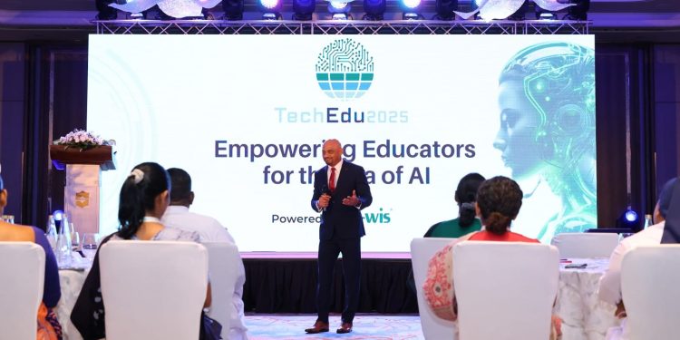 AI යුගයක් උදෙසා ගුරුභවතුන් සවිබල ගැන්වෙන EWIS TechEdu 2025