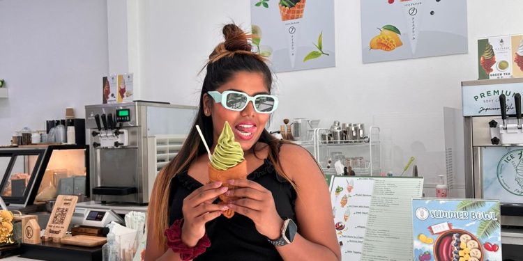 කැමැත්ත, ආහාර හා TikTok හි පන්නරය සමඟින් සාර්ථකත්වය හඹා ගිය රිද්මිගේ වට්ටෝරුව