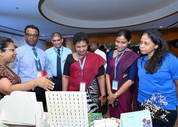 HNB වෙතින් කාන්තා දිනය වෙනුවෙන් ක්ෂුද්‍ර මූල්‍ය ව්‍යවසායකයින් 300 කට වැඩි පිරිසක් සවිබල ගැන්වීමේ වැඩසටහනක්