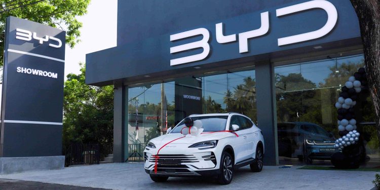 ශ්‍රී ලංකාව තුළ සිය ප්‍රවේශය ශක්තිමත් කරමින් BYD, අම්පාර ප්‍රදර්ශනාගාරය විවෘත කරයි