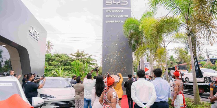 BYD සිය නවතම ප්‍රදර්ශනාගාරය කුරුණෑගලදී විවෘත කරයි