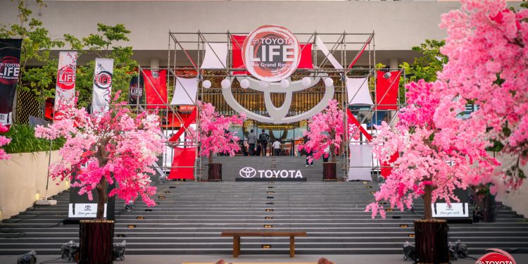ටොයොටා ලංකා සමාගම 2025 නවතම වාහන පෙළ Toyota LIFE Grand Reveal හිදී එළිදක්වයි