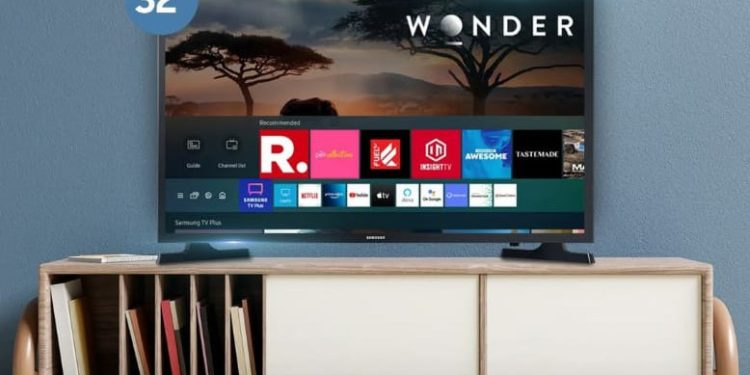 හිතේ හැටියට TV බලන්න සිහින් නිමාවකින් යුත් තිරයක් සහිත ආකර්ෂණීය Samsung 32″ HD ස්මාර්ට් TV එකක් අදම ගෙදර ගෙනියන්න