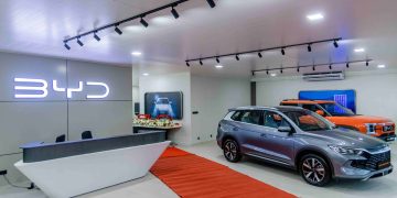 BYD හි නවතම 3S පහසුකම රත්නපුරදී විවෘත කරයි