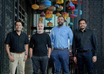 භාතිය-සන්තුෂ් Charcoal Tandoor Fire Grill සමඟින් කතා බහට ලක් වෙයි