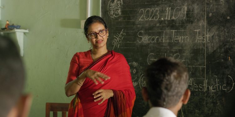 கல்வி, இசைவாக்கம் மற்றும் மீள்தன்மை ஆகியவற்றின்