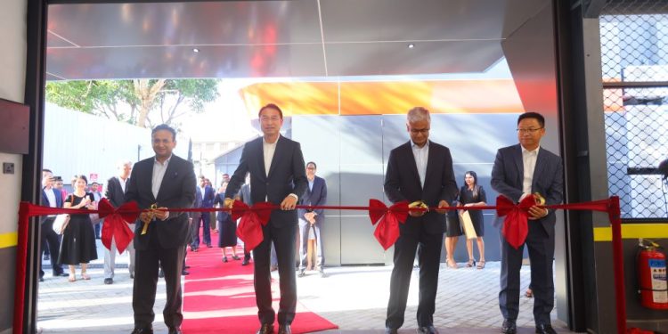 BYD காட்சியறை மற்றும் சேவை மையத்தைத் திறக்கும் John Keels CG Auto: Plug-in Hybrid BYD SEALION 6 DM – i அறிமுகம்