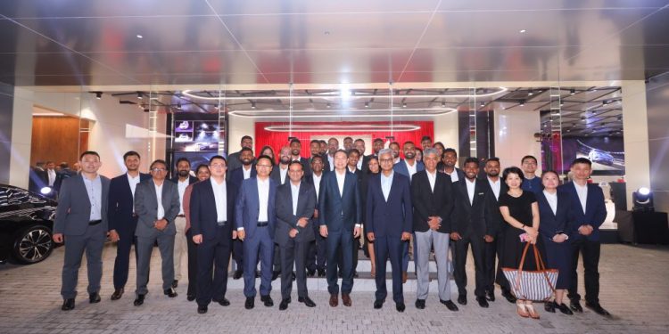 BYD காட்சியறை மற்றும் சேவை மையத்தைத் திறக்கும் John Keels CG Auto: Plug-in Hybrid BYD SEALION 6 DM – i அறிமுகம்