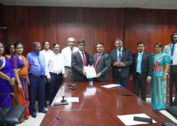 SLIC ஜெனரல் மற்றும் RDB தடையற்ற காப்புறுதி அணுகலுக்கான வங்கி காப்பீட்டு கூட்டாண்மையை உருவாக்க கைகோர்க்கின்றன