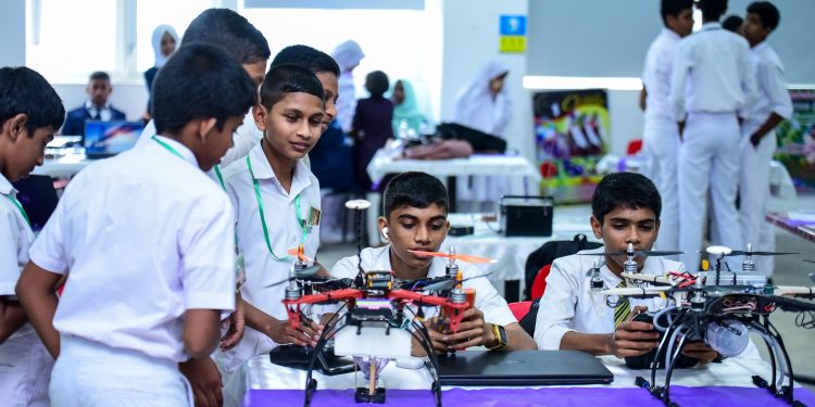 இலங்கையிலுள்ள அடுத்த தலைமுறை கண்டுபிடிப்பாளர்களை காட்சிப்படுத்திய SLIIT SciFest 2024