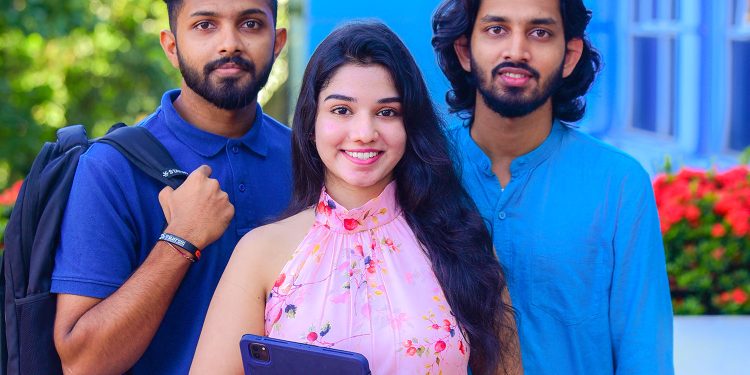 SLIIT இல் கிடைக்கும் வாழ்க்கை வகுப்பறைக்கு அப்பால் நாளைய தலைவர்களை உருவாக்கும் பயணத்தை வழங்குகின்றது