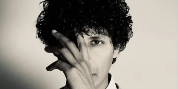 இலங்கையின் A Cappella கலைஞர் hachajah அமெரிக்காவில் நடைபெற்ற A Cappella காணொளி விருதுகள் வழங்கலில் இரட்டை விருதுகளை சுவீகரித்தார்