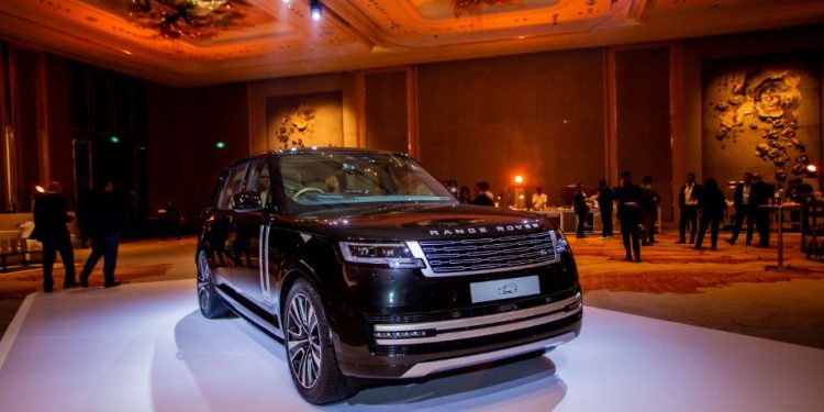 THE NEW RANGE ROVER: BREATHTAKING MODERNITY, PEERLESS REFINEMENT AND UNMATCHED CAPABILITY – EXCLUSIVELY AVAILABLE AT ACCESS MOTORS NOW
