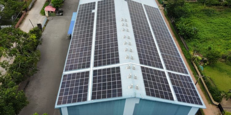 Hayleys Solar Successfully Installs Solar System at CIC Ekala Warehouse