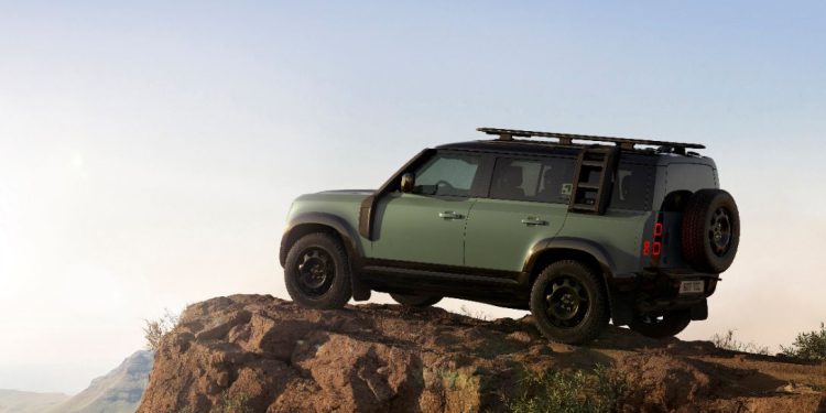 Expedition-ready New Defender 110 Trophy Edition celebrates the unstoppable spirit of adventure.