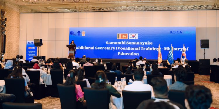 CAREER ONE (www.careerone.gov.lk) Digital Platform Awareness Programme Strengthens the Technical and Vocational Education and Training (TVET) Sector